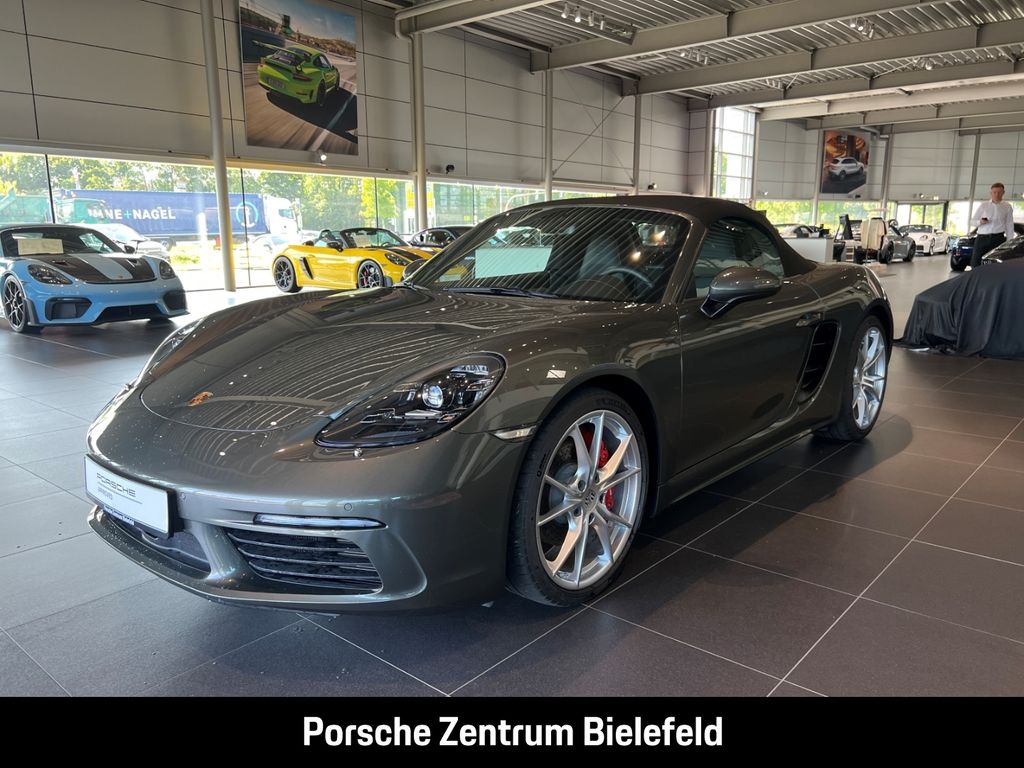 Porsche Boxster 718 S Abstandstempomat Rückfahrkamera