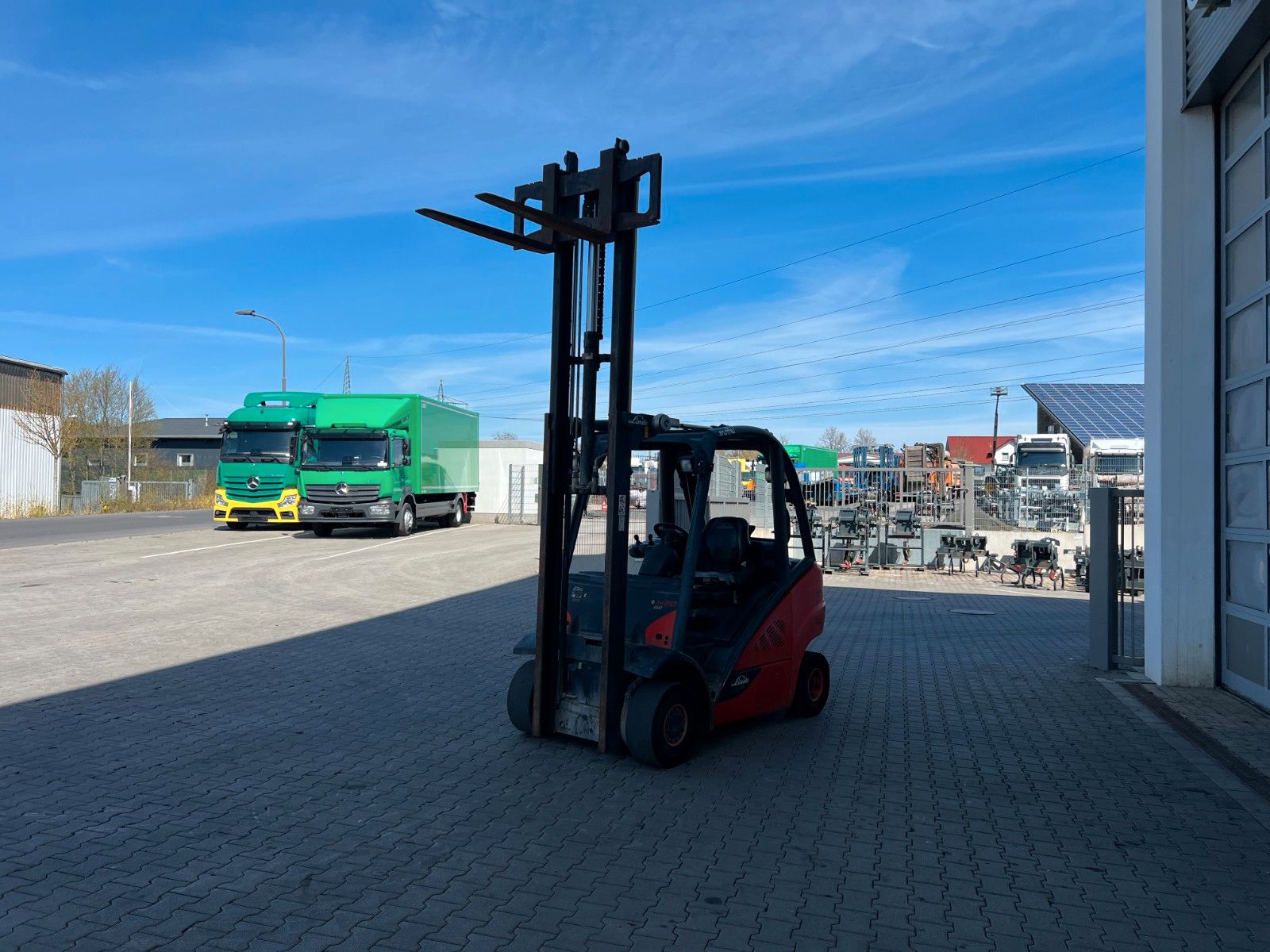 Fahrzeugabbildung Linde H20D-02/600 / 3m / 5.145h / Diesel