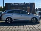 Hyundai i30 cw blue Style*AUTOMATIK*KAMERA*NAVI* - Hyundai i30 mit Diesel-Antrieb: Kombi