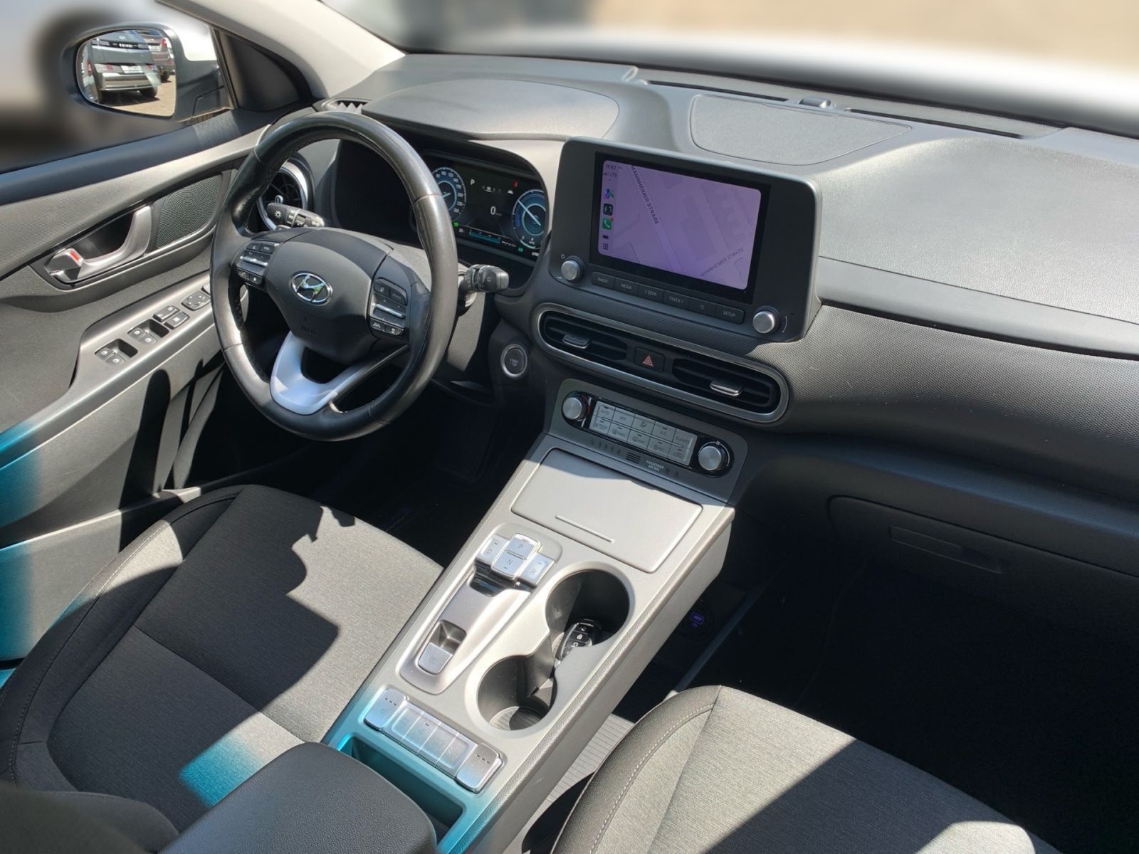 Fahrzeugabbildung Hyundai KONA Select Elektro 11 kW OBC Sitzheizung