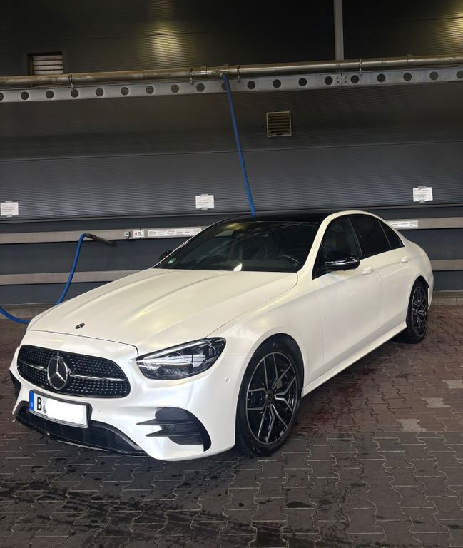 Image of Mercedes-Benz E 200