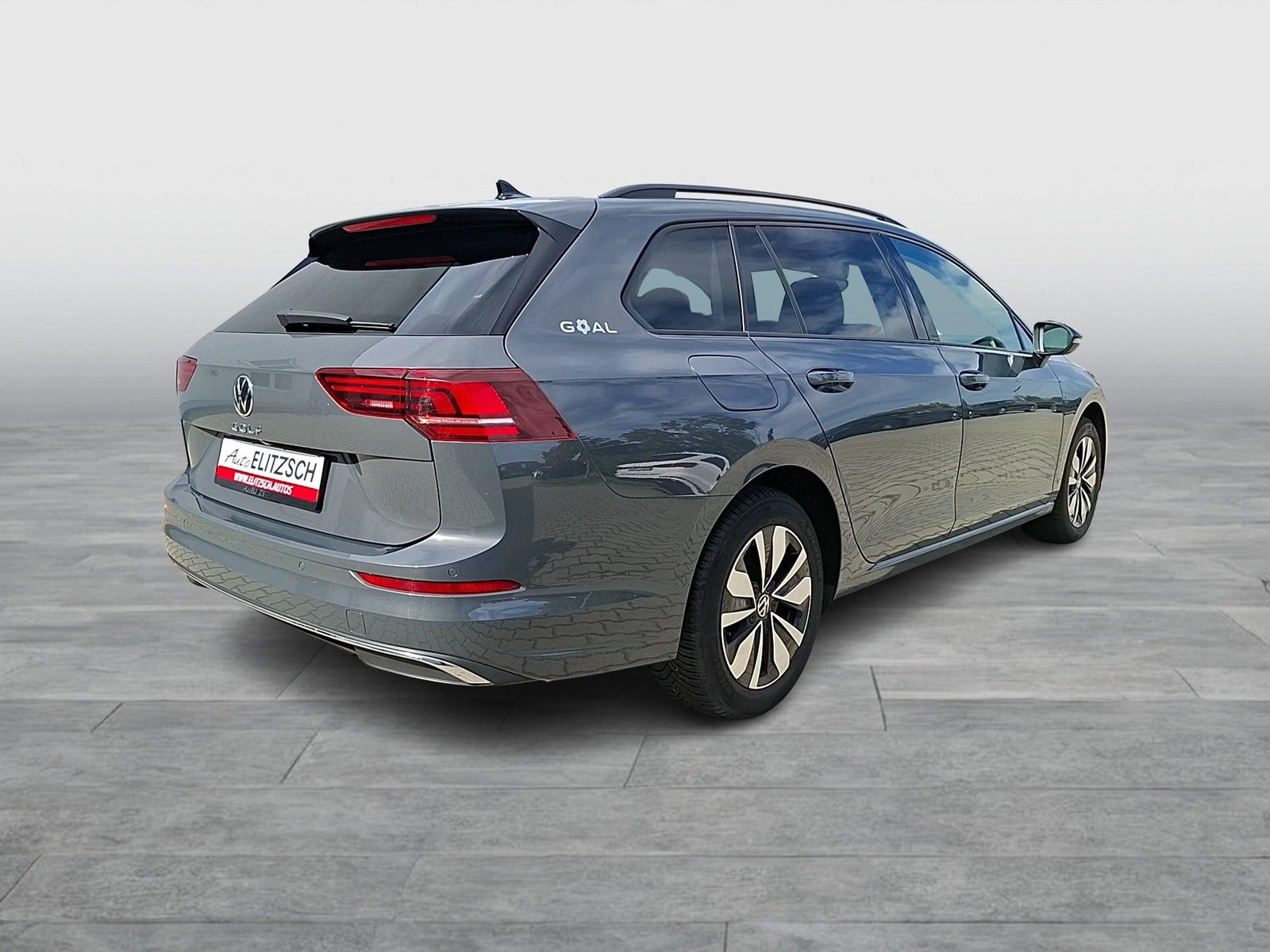 Fahrzeugabbildung Volkswagen Golf VIII Variant TSI Goal LED Navi AID ACC RFK