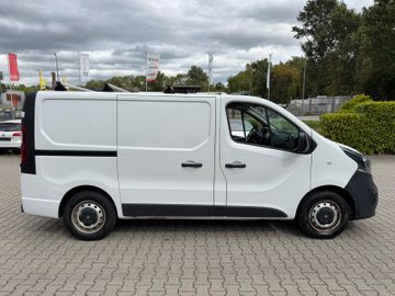 Opel Vivaro - 12