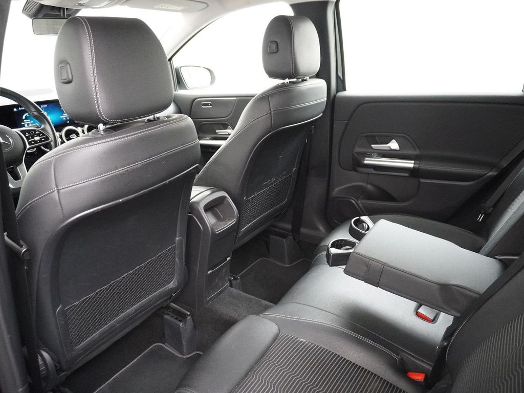 Mercedes-Benz B 180 180d Business Solution Plus AHK | navi | L