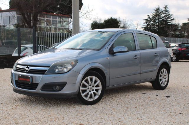 Opel Astra 1.7 CDTI 101CV 5 porte Cosmo