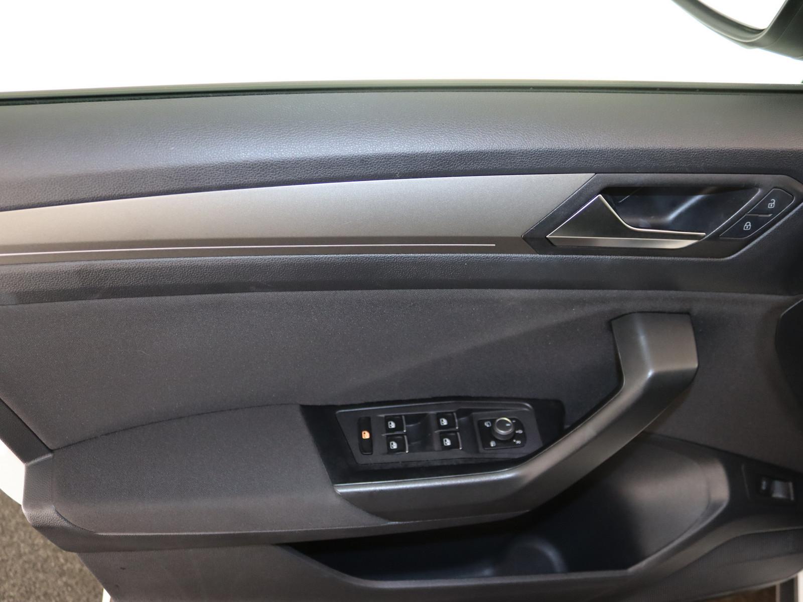 Volkswagen T-Roc 1.5 TSI Style LED AID ACC NAVI KAMERA SHZ