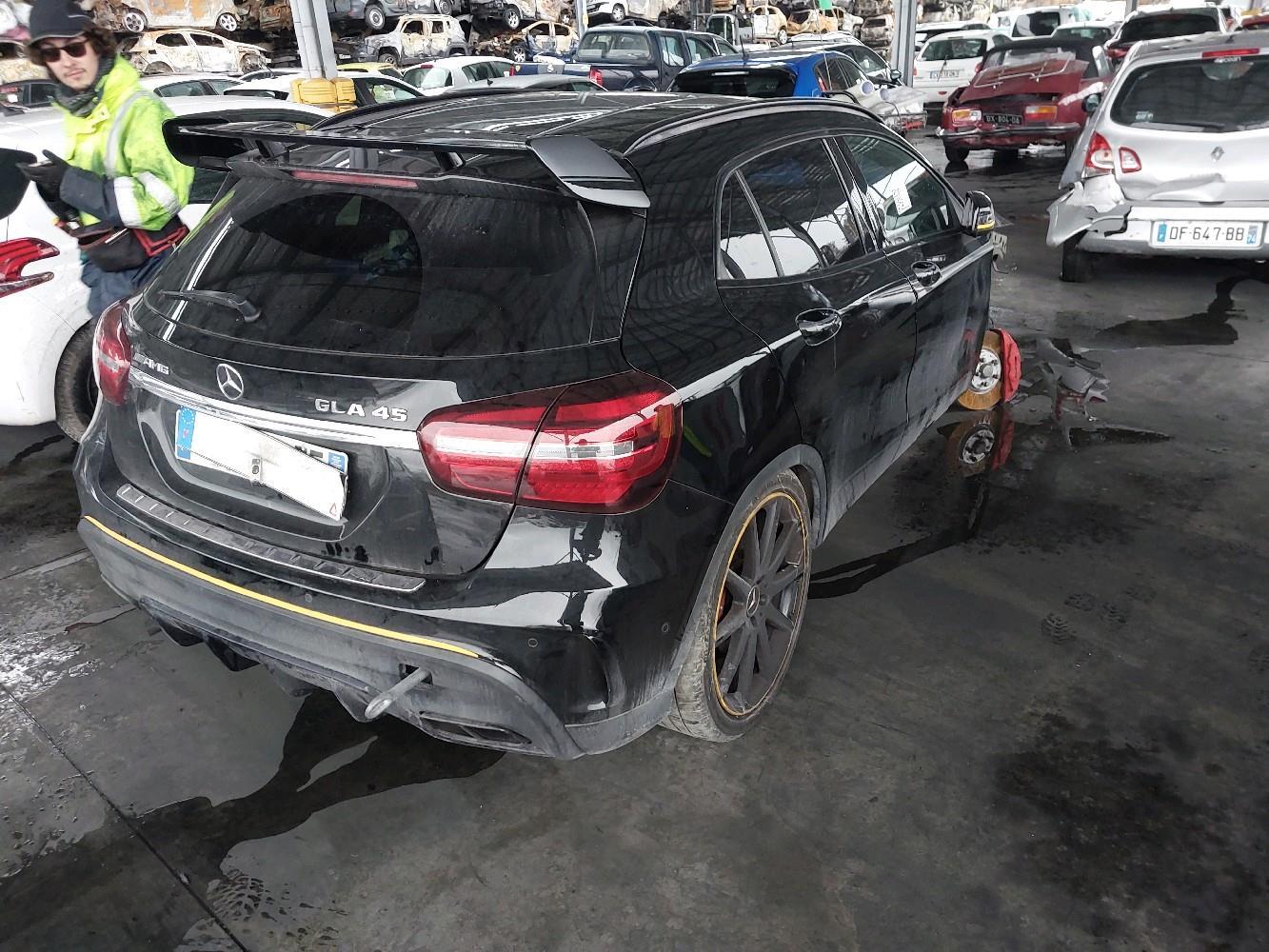 Mercedes-Benz GLA (X156) 45 AMG 381 YELLOW N