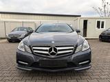 Mercedes-Benz E 250 Coupe Automatik/AMG-Paket/Teilleder/Xenon - Mercedes-Benz E 250 mit Benzin-Antrieb: Coupe