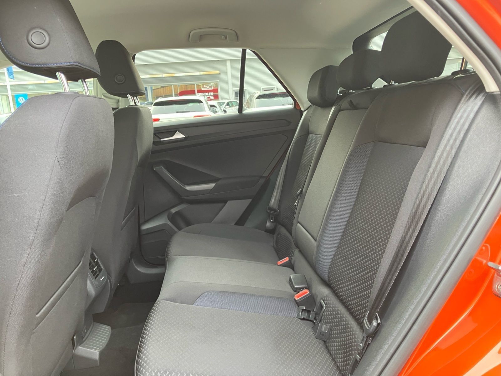 Volkswagen T-Roc - Bild 13