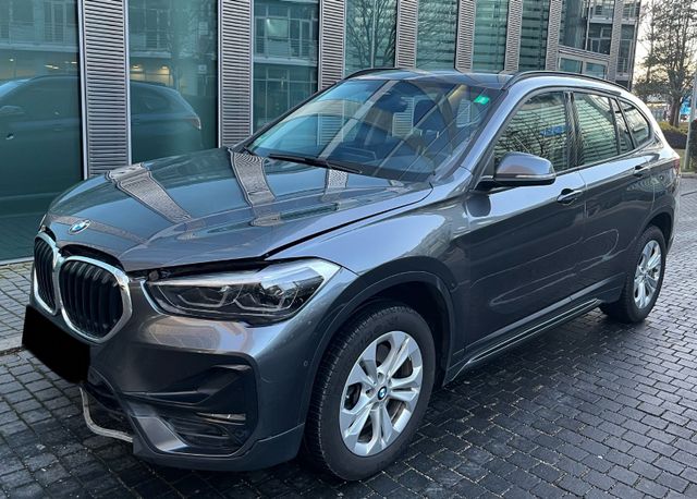 BMW X1 Baureihe X1 xDrive 20 d Sport Line Automatik