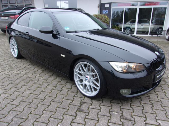 BMW 325i Coupe