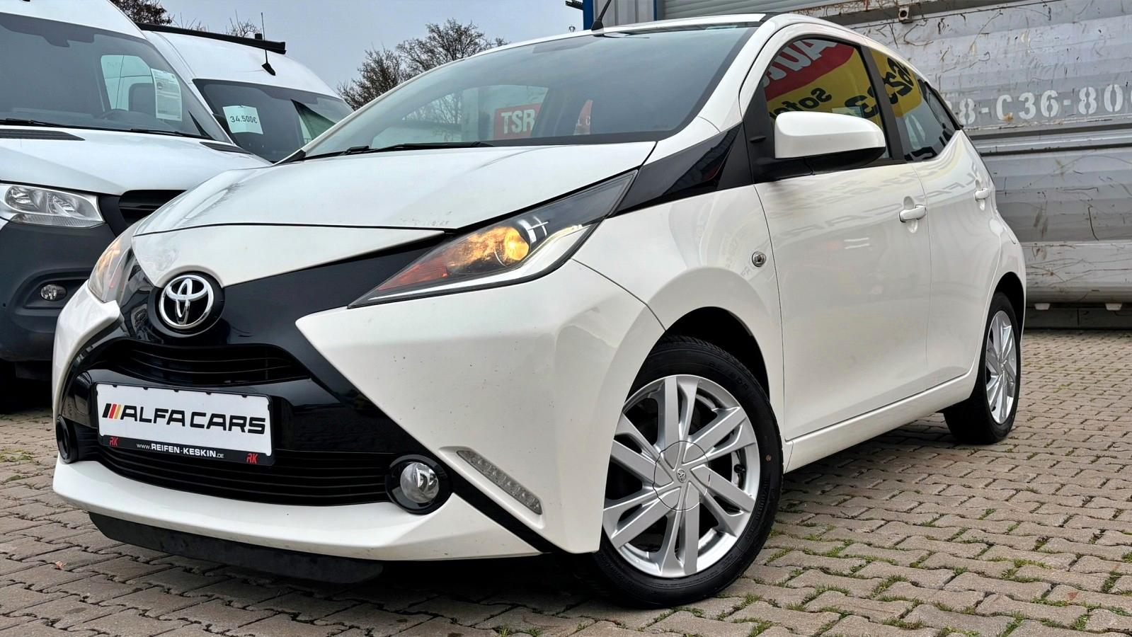 Toyota Aygo (X) 1,0 x-wave/1.HAND/VOLL-SHEFT/FALTDACH/