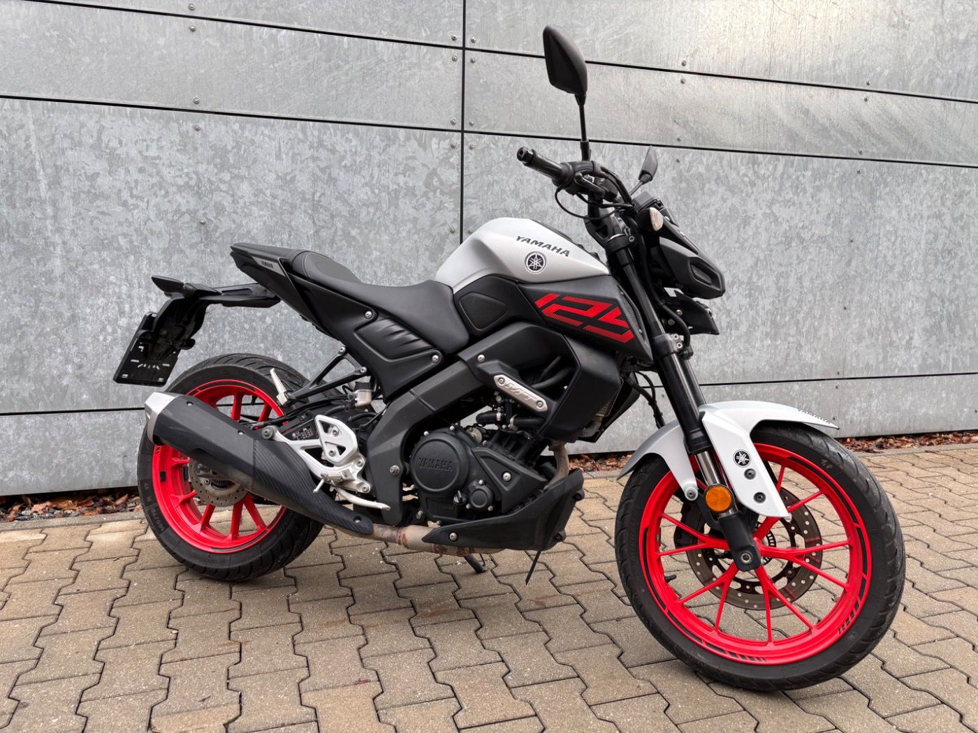 Fahrzeugabbildung Yamaha MT 125 Griffheizung