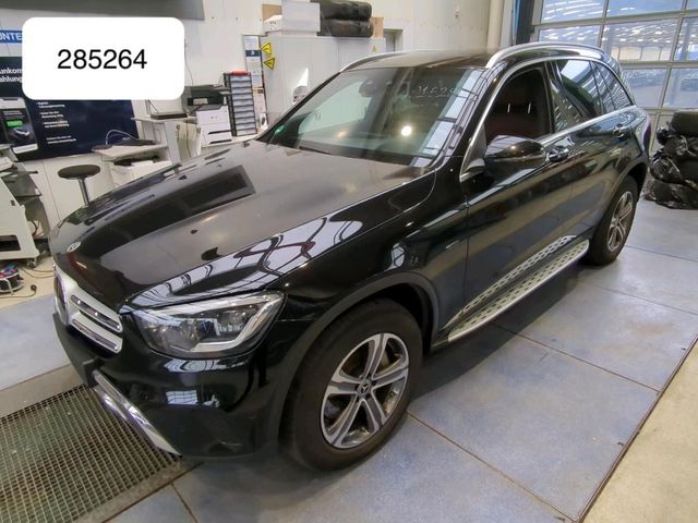 Mercedes-Benz GLC 300e 4M AMG Multib HeadUp Pano 360 VirtCockp