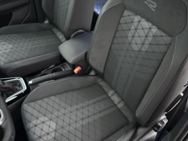 T-Cross R-LINE TSI DSG+AHK+LED MATRIXLICHT+RÜCKF