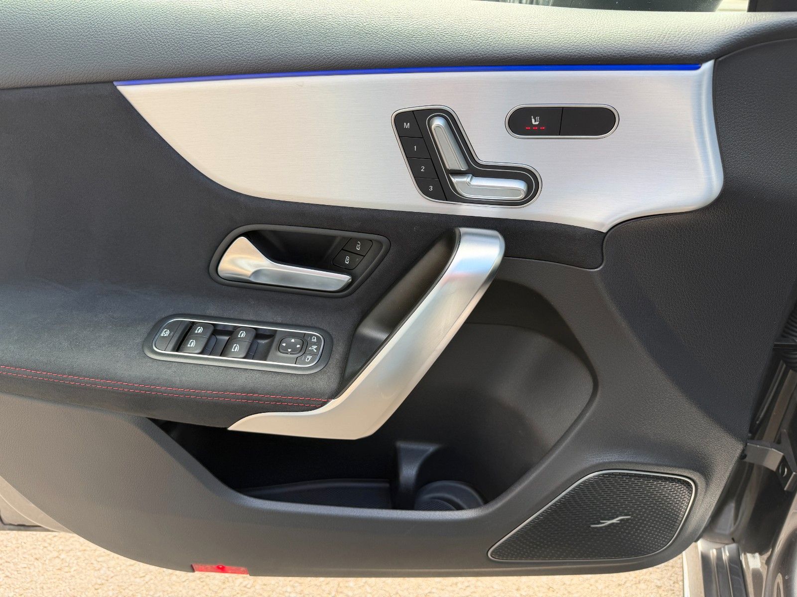 Fahrzeugabbildung Mercedes-Benz A 45 S AMG 4M AERO+PERFSITZE+BURM+PANO+360°+MBEA