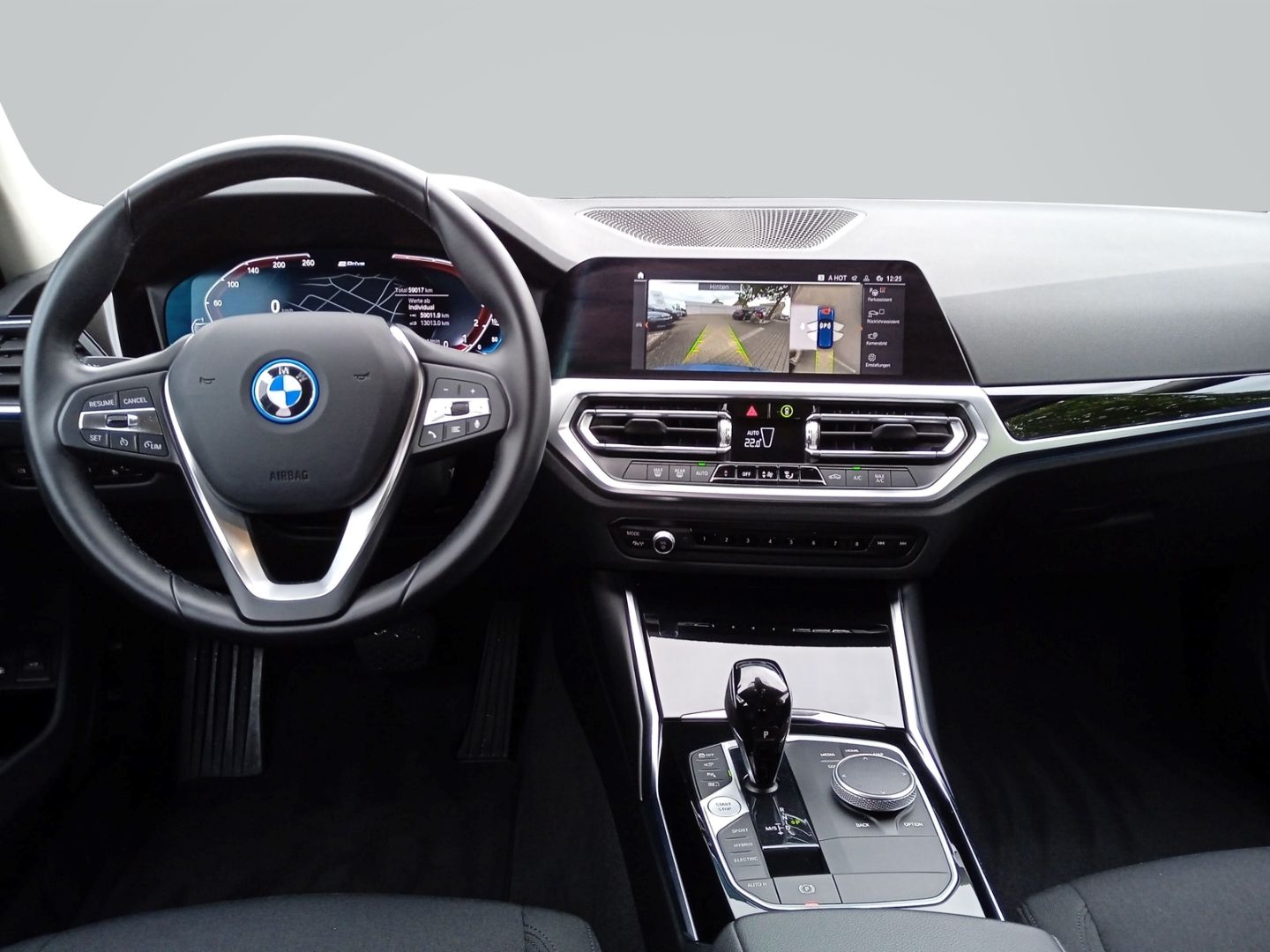 BMW 320 e Touring Aut.  KOMFORTZUGANG+KLIMA+NAVI+DAB foto 15