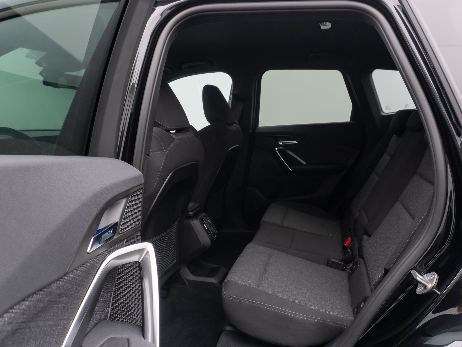 Fahrzeugabbildung BMW X1 sD18d  Kamera DAB Fernlichtassist Sport LED