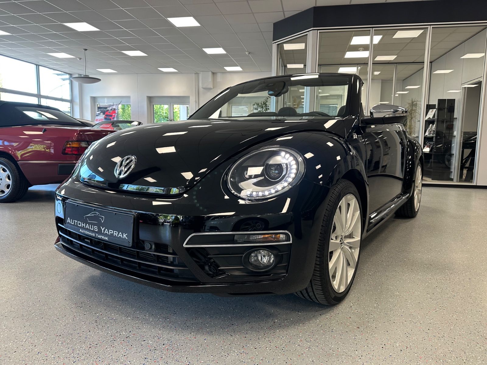 Volkswagen Beetle Cabriolet Allstar|DSG|R-Line|Kamera|Xenon foto 5