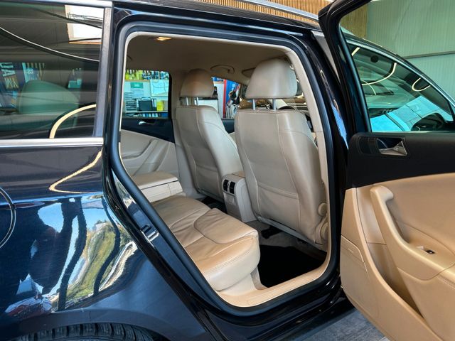 MYAUTOCENTER – Gebraucht- und Jahreswagen mit Werkstattservice in Pfaffenhofen Volkswagen Passat Variant V6 FSI *4Motion*Navi*Xenon*TÜV*