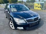 Skoda Octavia 2.0 TDI Elegance Combi Elegance - Skoda Octavia aus 2011: Elegance