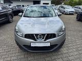 Nissan Qashqai Acenta 4X4 (8-fach Bereifung) - Nissan mit Diesel-Antrieb: 8