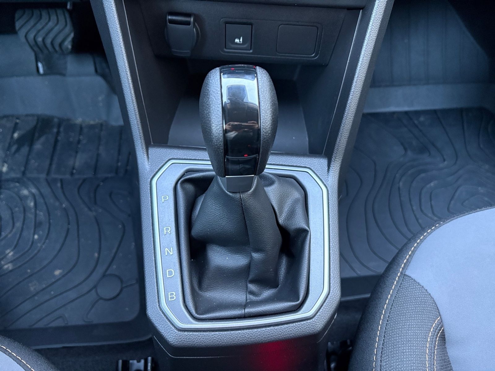 Fahrzeugabbildung Dacia Jogger Extreme HYBRID 140