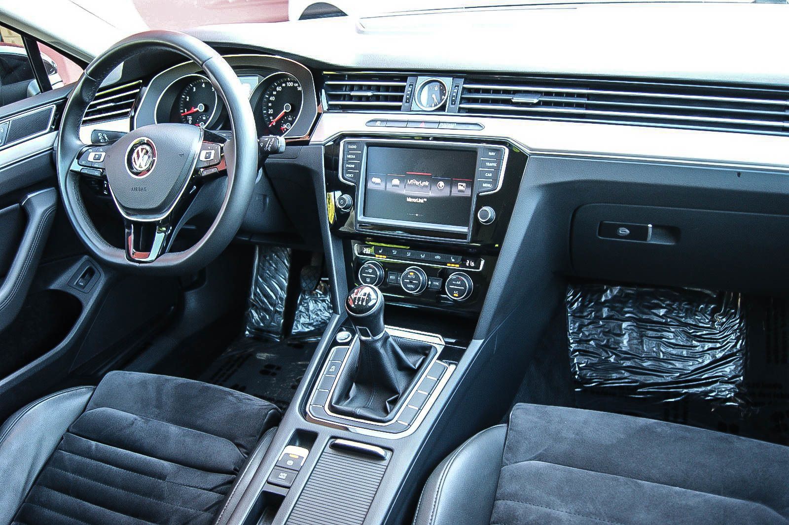 Fahrzeugabbildung Volkswagen Passat Variant 14TSI HIGHLINE ACC PREMIUM KESSY