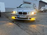 BMW 318i  M-Paket Oldtimer - BMW 318 aus 1994: 318i