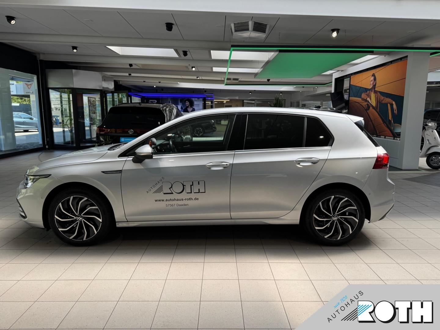 Volkswagen Golf Style 1.5 eTSI BUSINESS NAVI RFK ACC SHZ