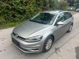 Volkswagen GOLF*1.0-TSI*VARIANT*DSG*GROßES-RADIO* - Volkswagen Golf: Gross