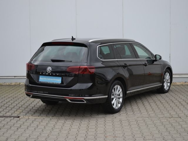 Passat Variant 2.0 TDI DSG Elegance AHK/MATRIX/1