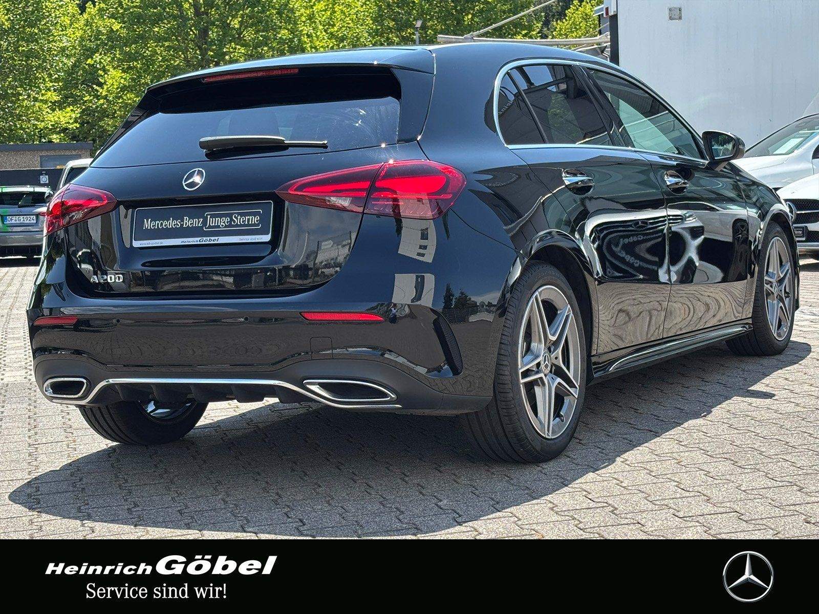 Fahrzeugabbildung Mercedes-Benz A 200 AMG*TOTWINKEL*DISTRONIC*KAMERA*AMBIENTEBEL