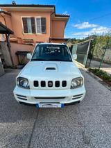 Suzuki Jimny 1.5 DDiS cat 4WD Special - weiße Suzuki Jimny