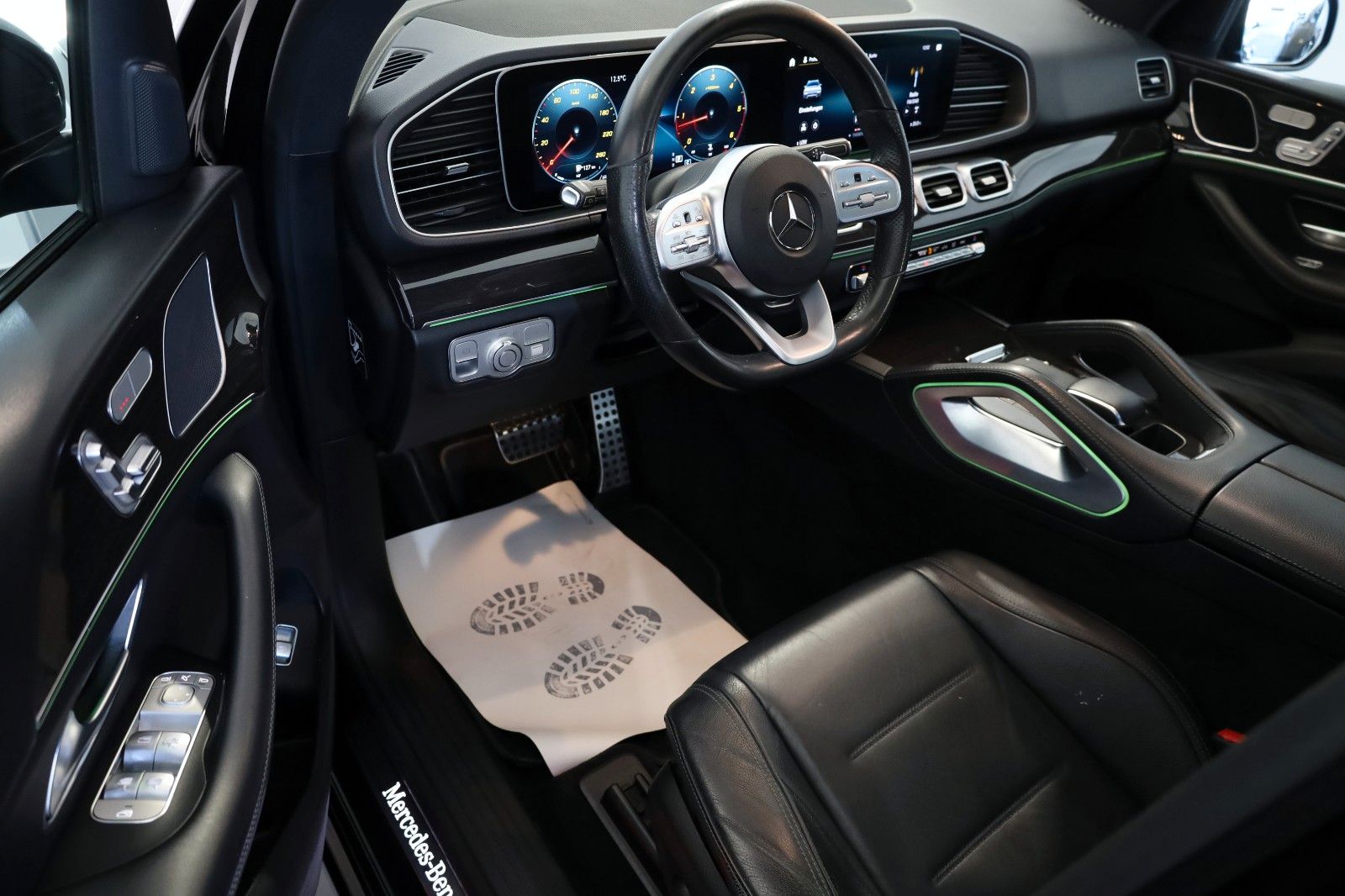 Fahrzeugabbildung Mercedes-Benz GLE 350d 4M AMG Leder,Navi,LED,Panorama,Night-P.