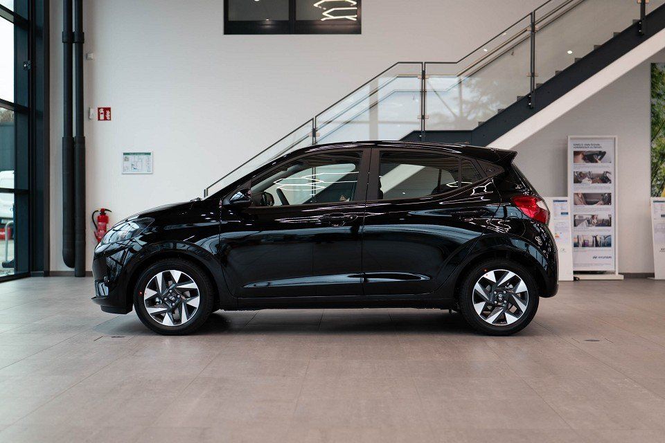 Fahrzeugabbildung Hyundai i10 1.2 Benzin A/T Trend