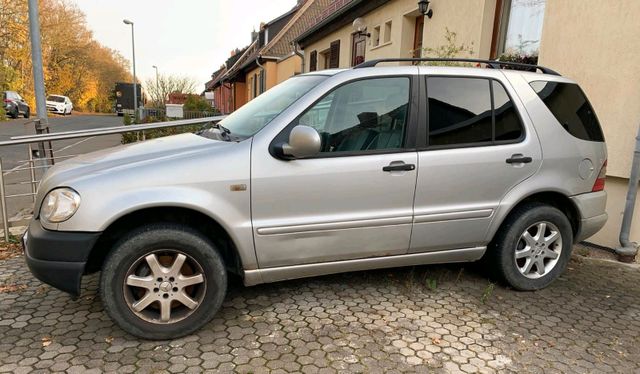 Mercedes-Benz Mercedes ML 430