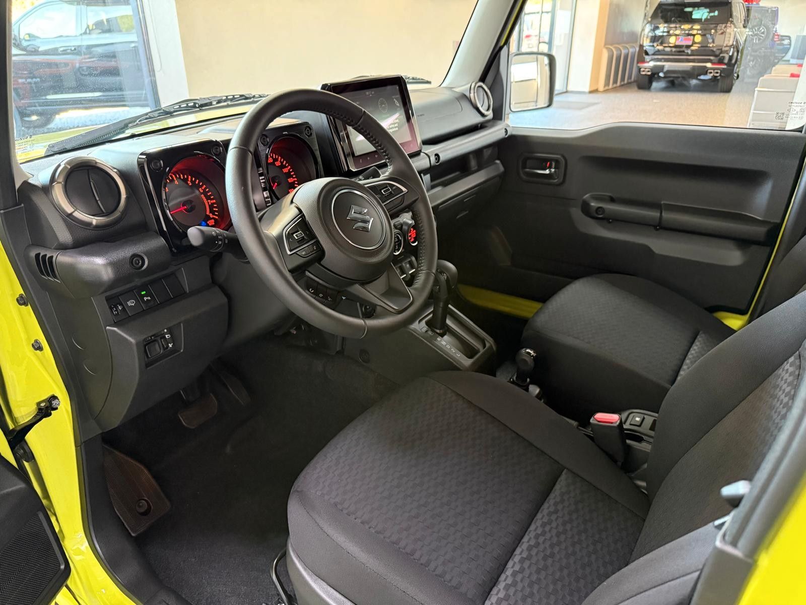Fahrzeugabbildung Suzuki Jimmy GLX 4-TÜRER AUTOMATIK