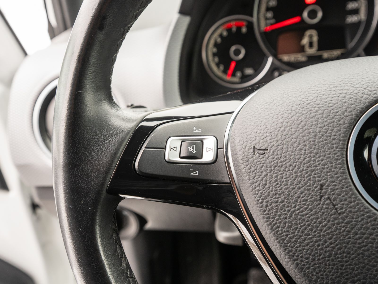 Volkswagen up! - Bild 19