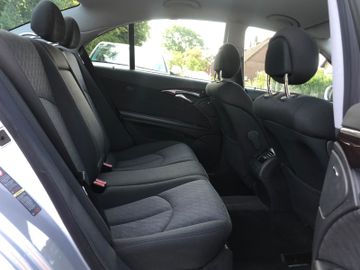 Mercedes E 200 - 10