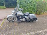 Harley-Davidson FLHRC  Road King Classic  - MOTORRAD AUS DEM JAHR 2011