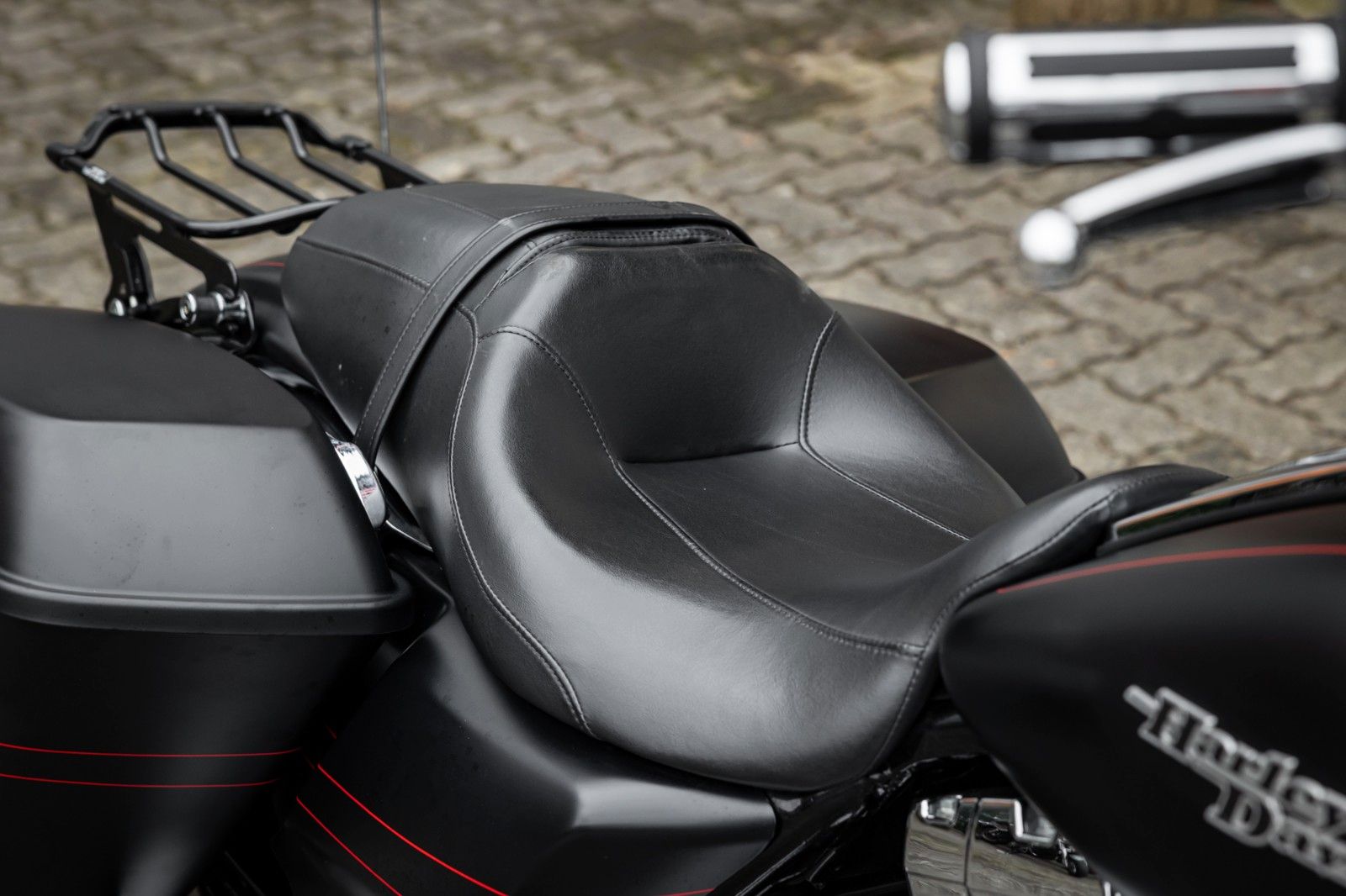 Fahrzeugabbildung Harley-Davidson FLHX Street Glide 103 cui - Jekill & Hyde -