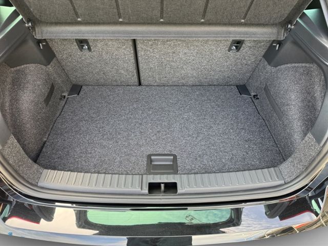 Fahrzeugabbildung SEAT Ibiza FR Black Edition KLIMA LED NAVI ALU