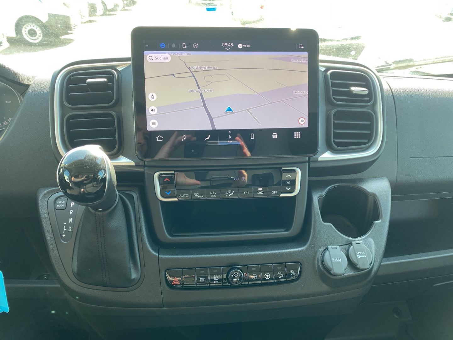 Fahrzeugabbildung Peugeot Boxer Kasten Hochraum 335 L2H2 BlueHDi 140 2.2 F