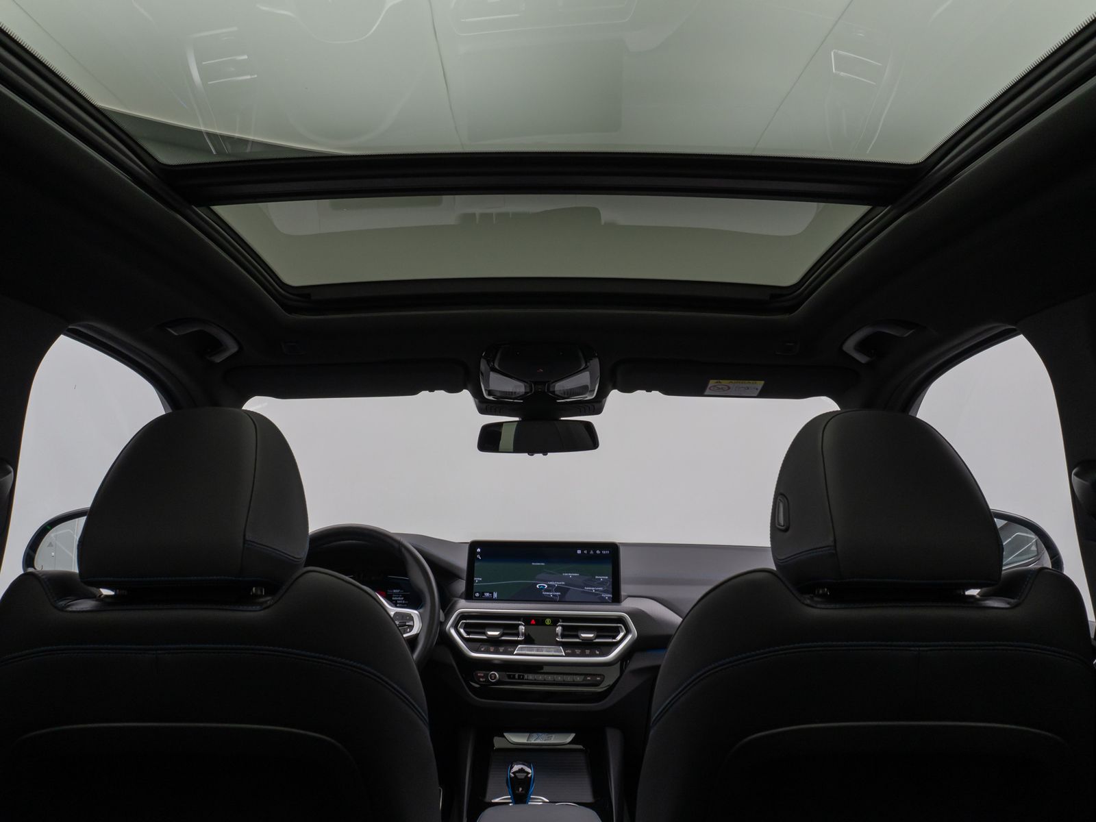 Fahrzeugabbildung BMW iX3 Impressive M Sport Panorama 360°HUD DAB H/K