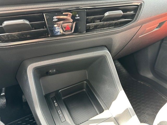 Fahrzeugabbildung Volkswagen Caddy Kombi 2.0TDI LED+ACC+AHK+++