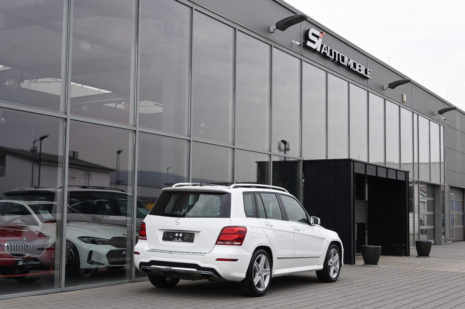 Fahrzeugabbildung Mercedes-Benz GLK 220 CDI 4MATIC 7G-Tr. AMG °AHK°PANO°KAMERA°