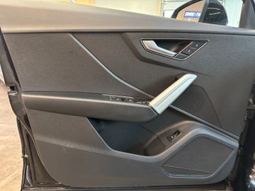 Audi Q2 30 TFSI S line *1. Hand*Klima*SHZ*Navi*BT*DAB
