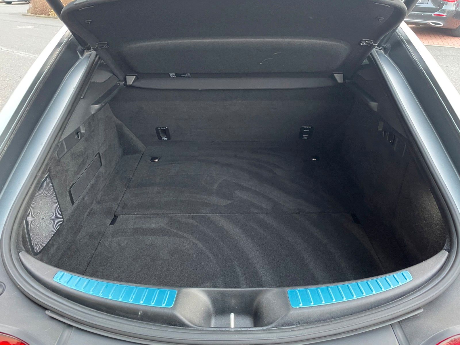 Fahrzeugabbildung Mercedes-Benz AMG GT 53 4M AirM+StdH+Burm3D+360°+PAGA+HUD