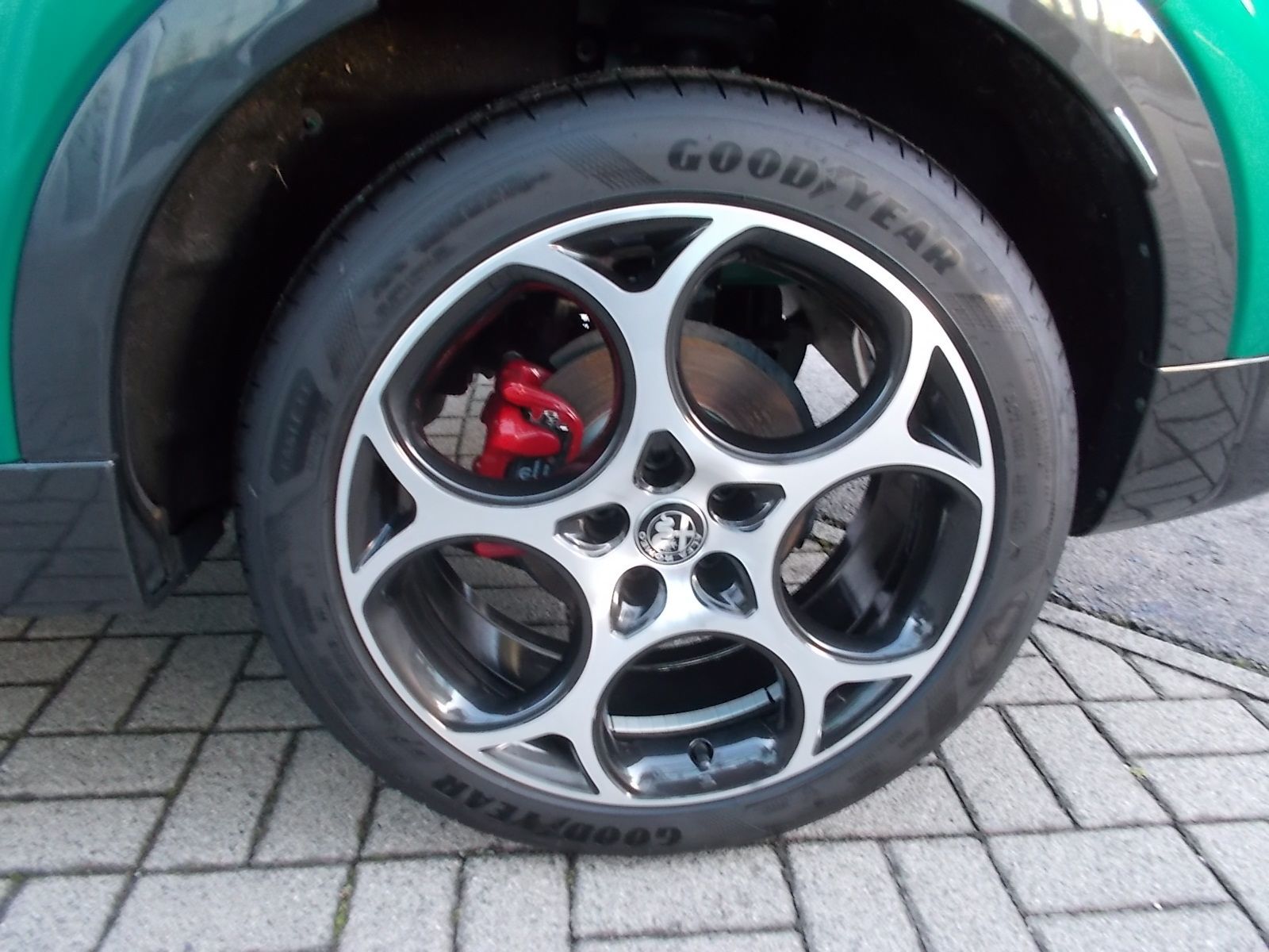 Fahrzeugabbildung Alfa Romeo Tonale Veloce 1.5 VGT